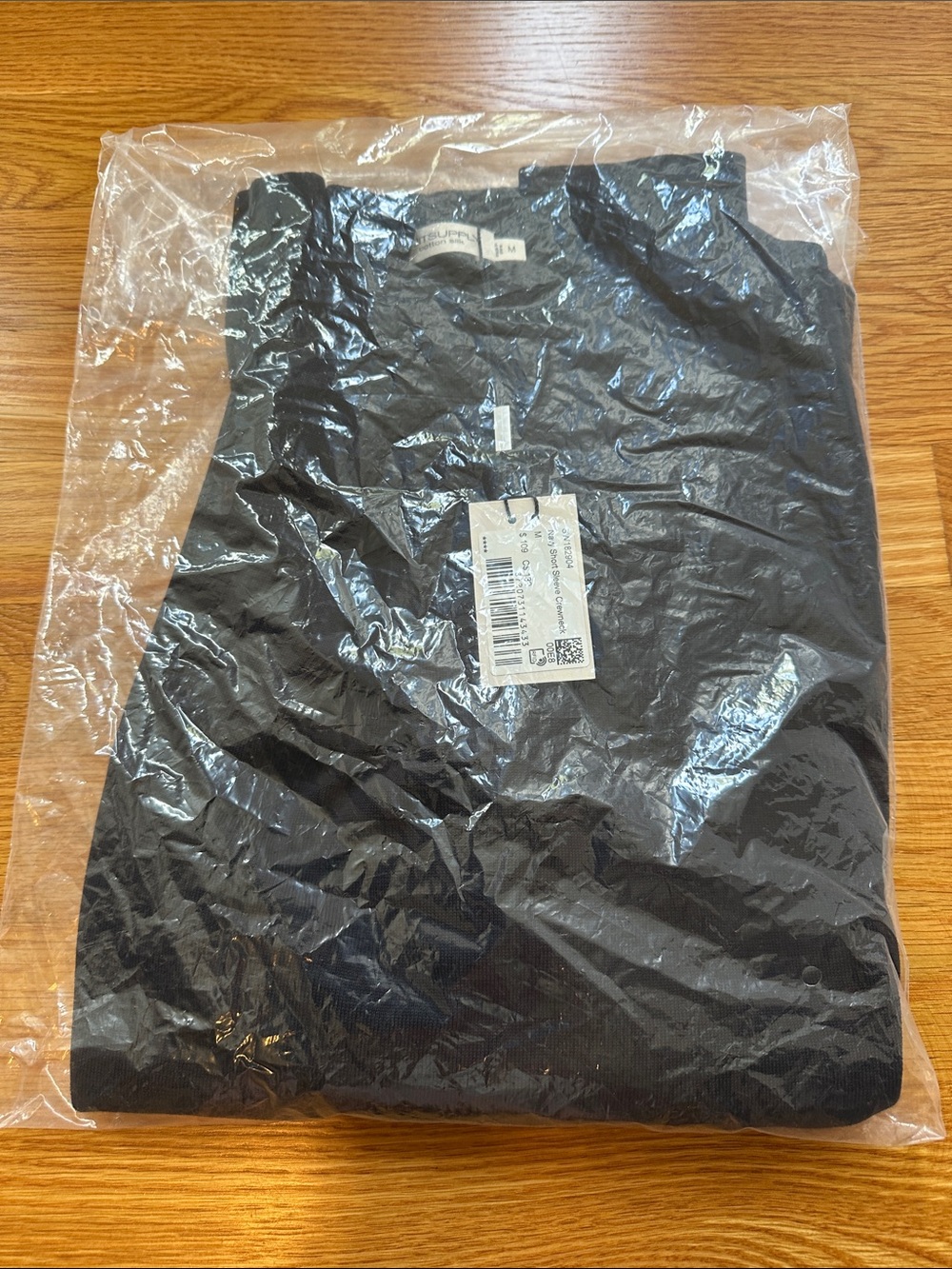 Suitsupply Navy Short-Sleeve Crew Knit sweater NWT size medium - Picture 9 of 9